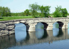 Canada-Quebec-Bike and Cruise the Montreal Waterways